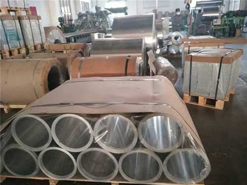 Papel de aluminio de 7mic para embalaje flexible.